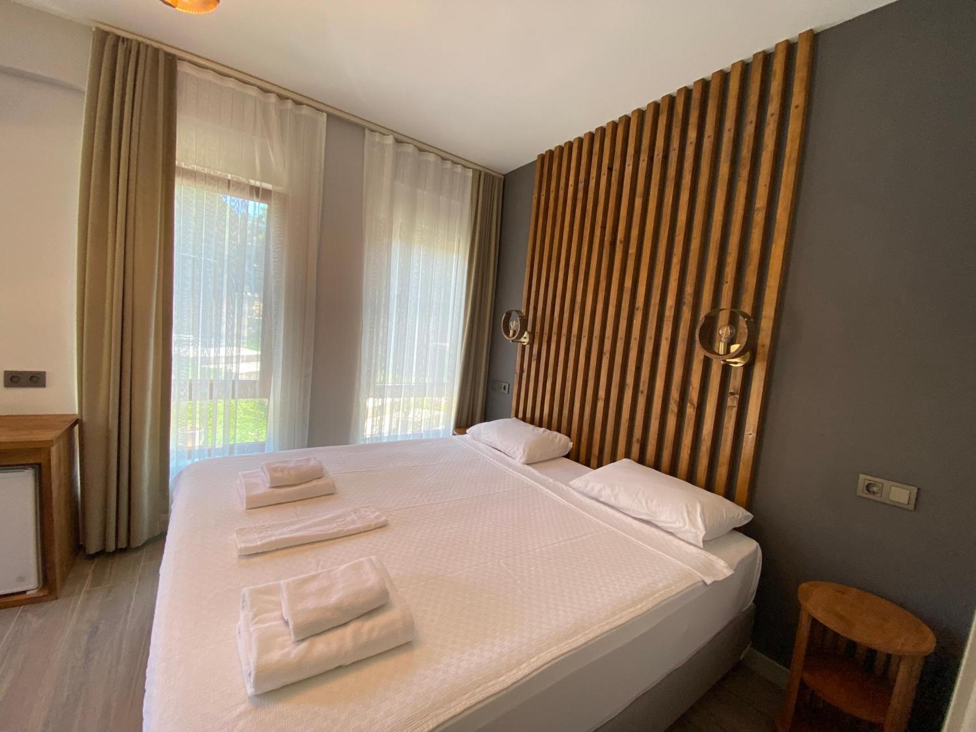 Elyada Otel Ve Bag Evi 8 Yas Ustu Бозджаада Екстериор снимка