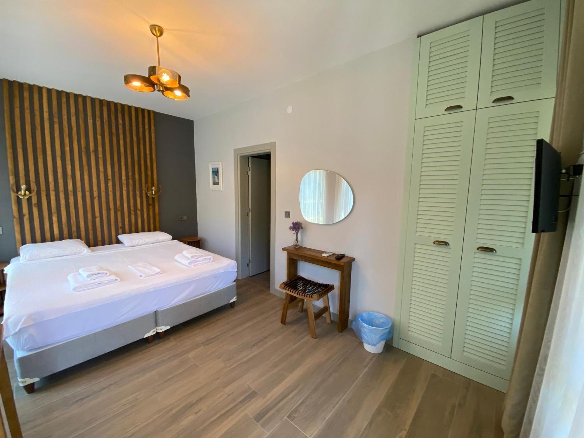 Elyada Otel Ve Bag Evi 8 Yas Ustu Бозджаада Екстериор снимка